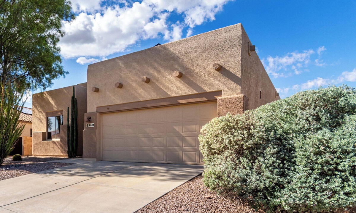 Stoneridge House | Tucson Mountain View Retreat with Spa Pool
