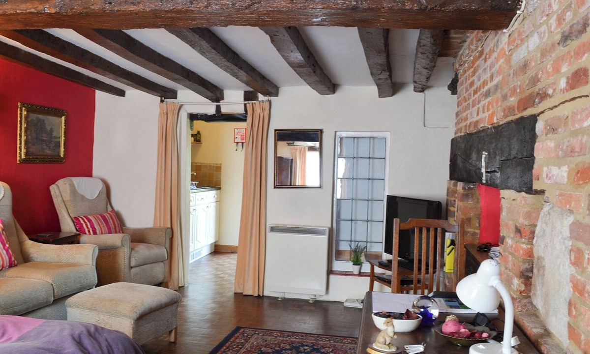 Romsey Cottage | TUDOR COTTAGE STUDIO