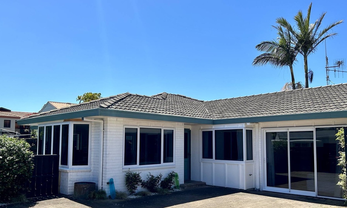 Omanu House | Tui Cottage