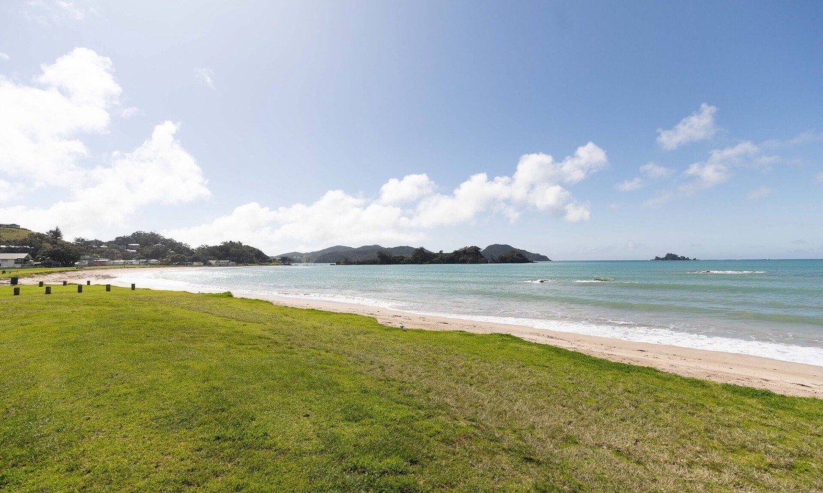 Oakura Bed & Breakfast | Tui Lodge