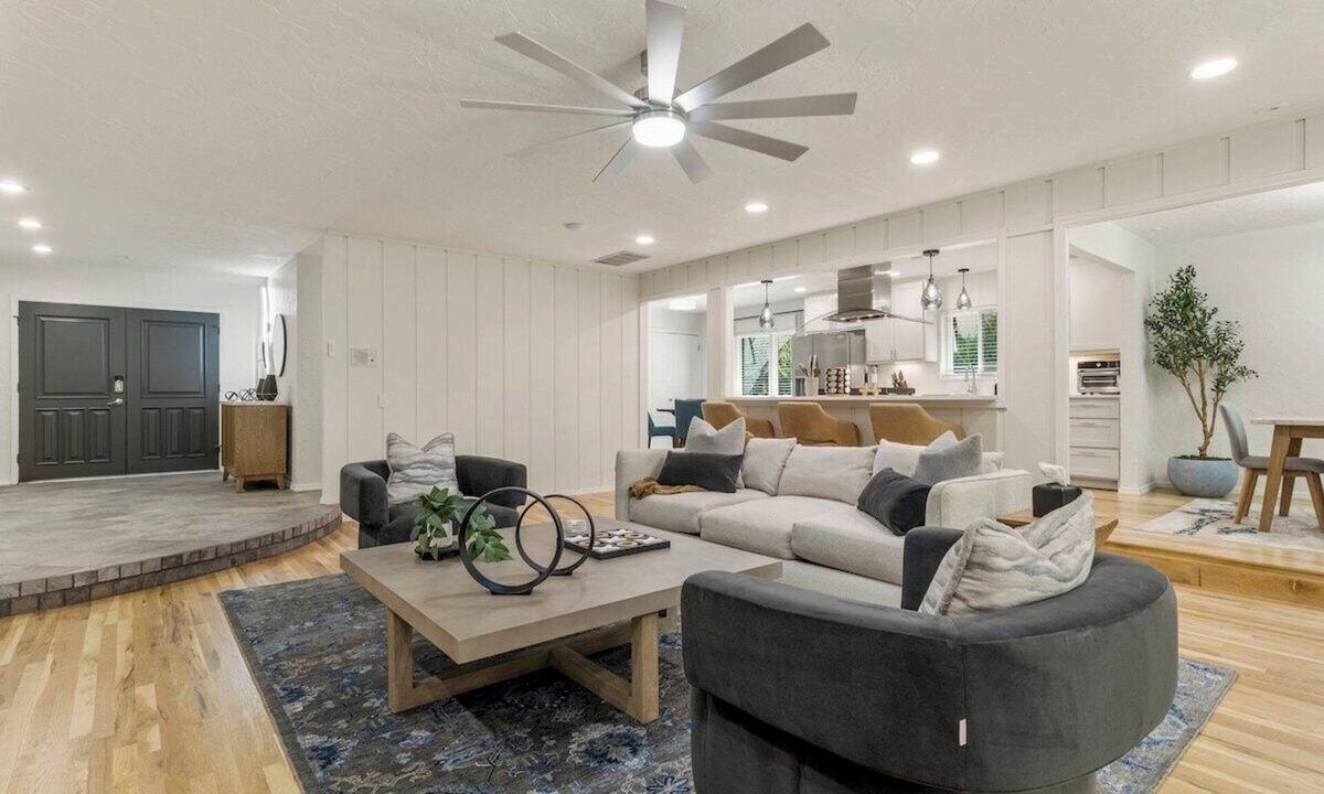 South Tulsa House | Tulsa Twilight Terrace@StFrancis