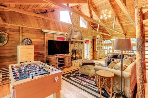 Tumbling Shoals House | Tumbling Shoals Cabin < 1 Mi to Beaches & Boating!