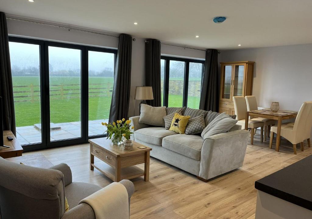 Tunstall House | Tunstall Cottage - Mount Pleasant Farm