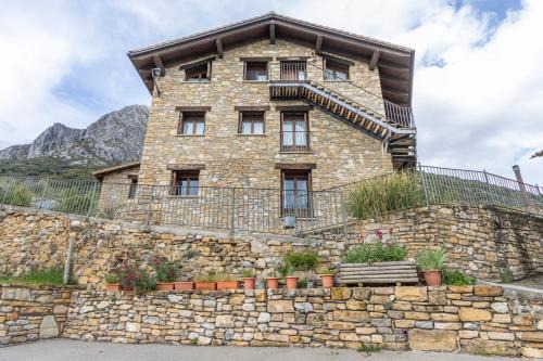 Valle de Lierp Apartment | Turbón