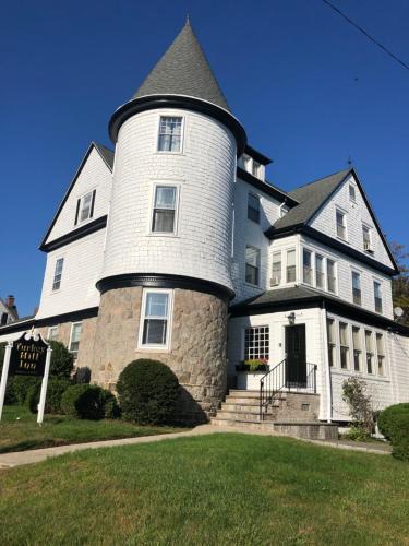 Summit Hotel | Turkey Hill Inn