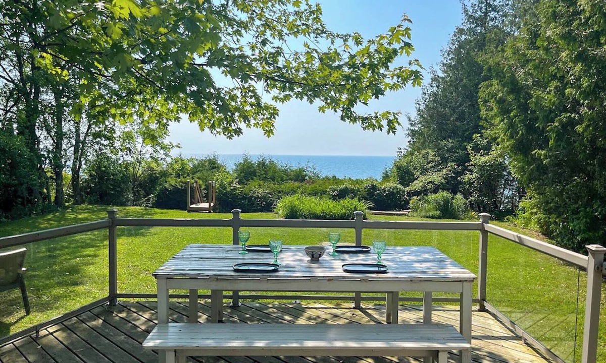 Bluewater Cottage | Turkey Perch, Lakefront Hot Tub