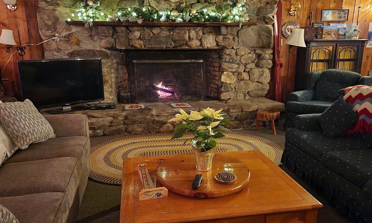 Central Vermont- Killington Cabin | Turn of River Lodge