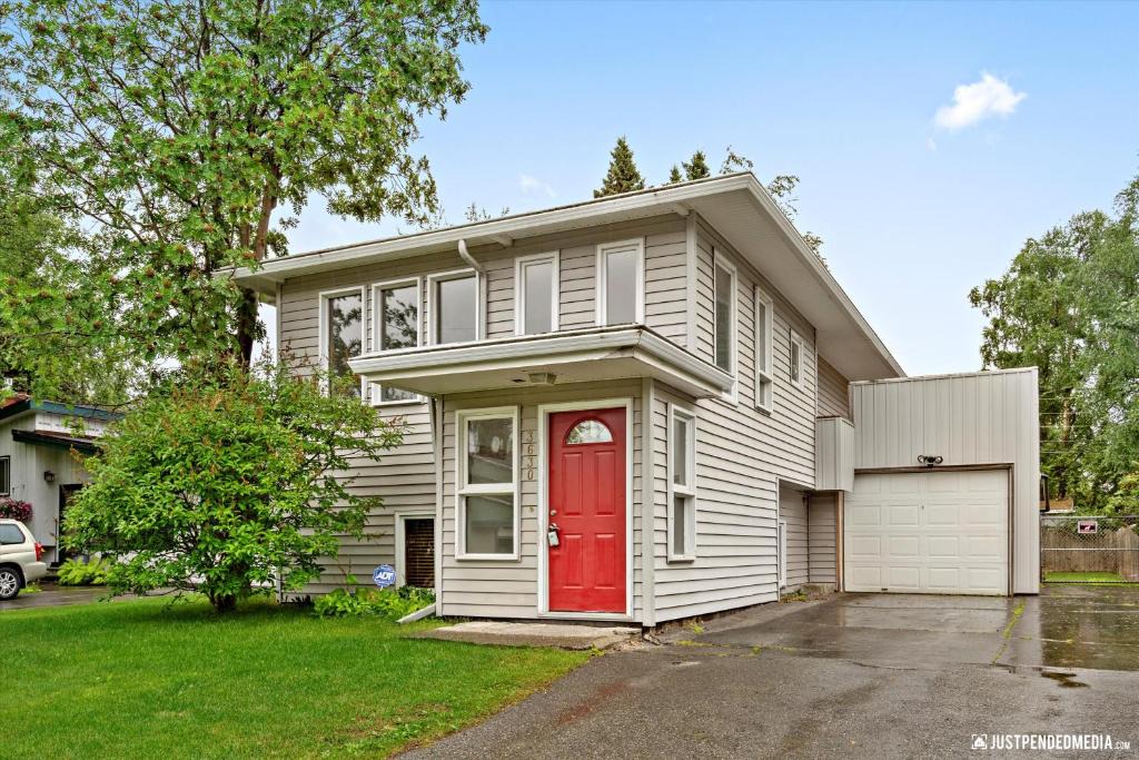 Turnagain House | Turnagain Home, with Hot Tub