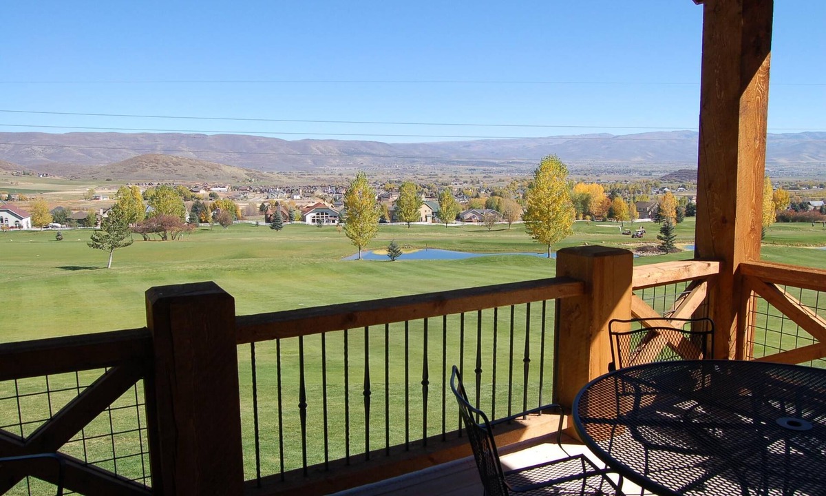 Midway Condo | Turnberry Condo (SSL)