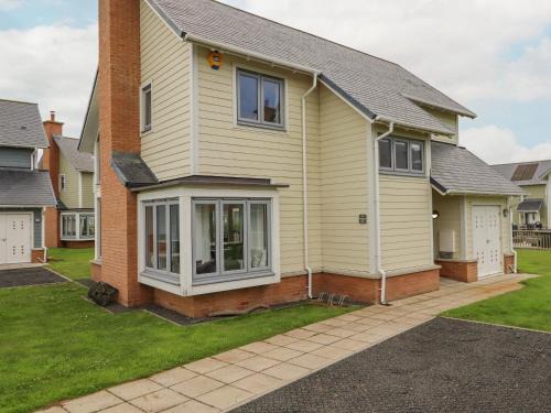 Beadnell House | Turning Tide