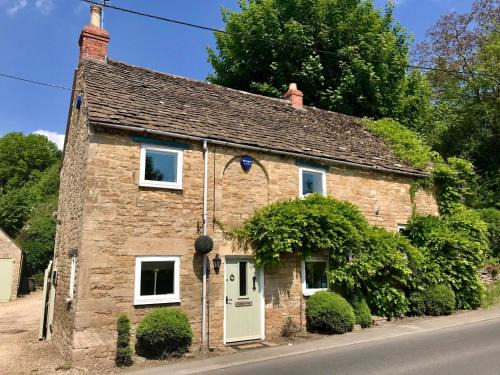 Tetbury House | Turnpike Cottage