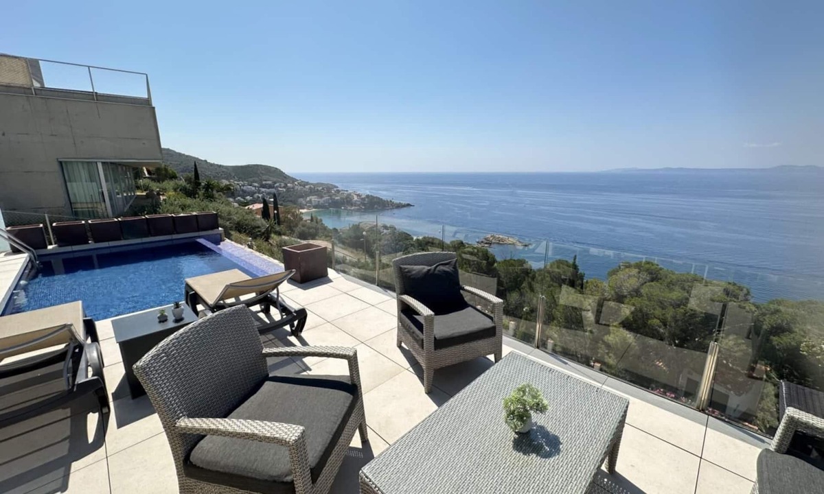 Almadraba-Canyelles Villa | Turo Villa 2 - Four Bedroom Villa, Sleeps 8