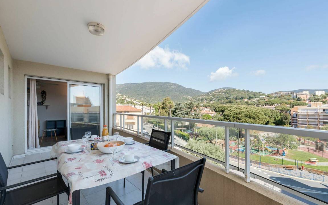 Cavaliere Apartment | Turquoise 301.7