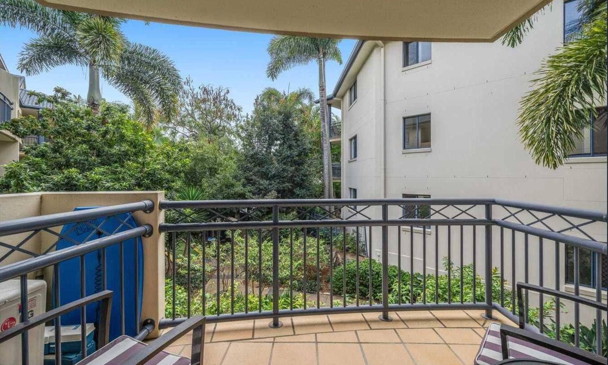 Mermaid Beach Apartment | Turtle Beach Resort Premium Apartment