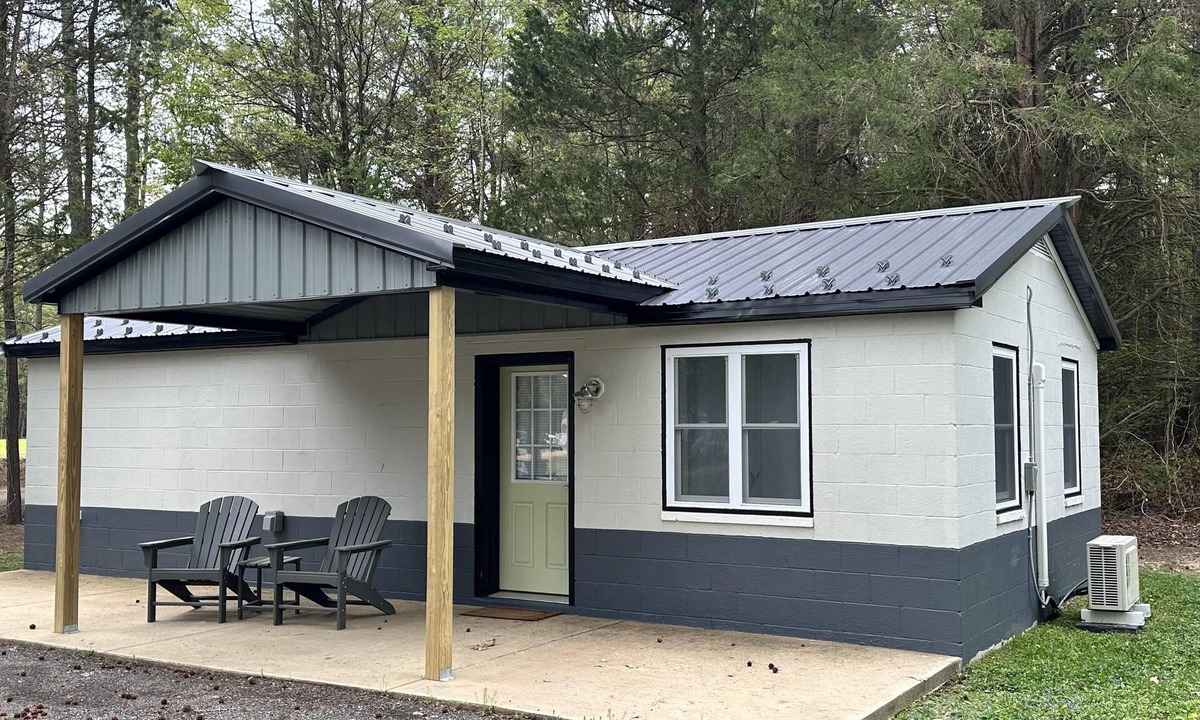 Valley Lee Cottage | Turtle Cove at Cedar Cove Marina