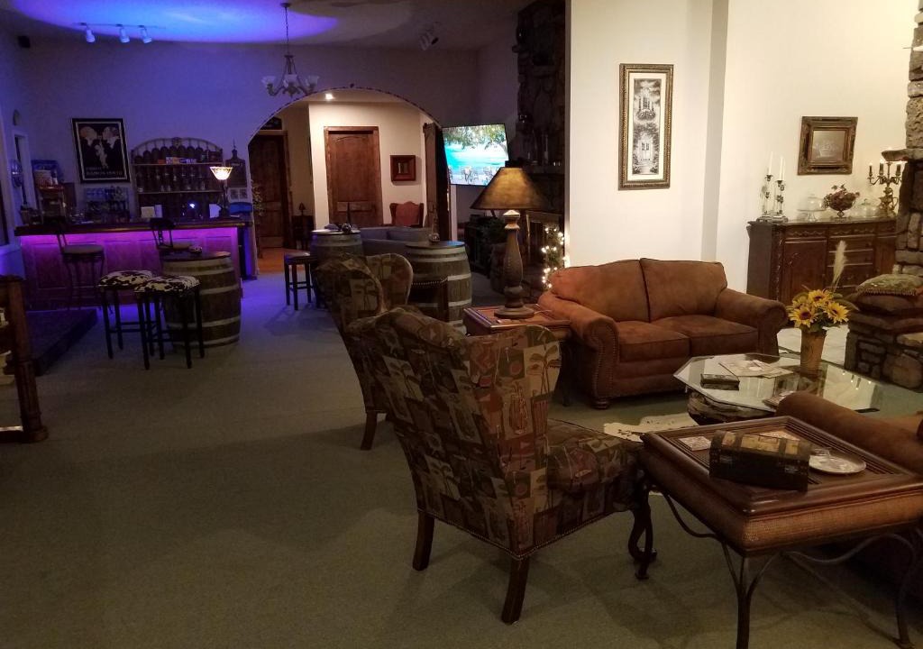 Eureka Springs Bed & Breakfast | Tuscan Manor