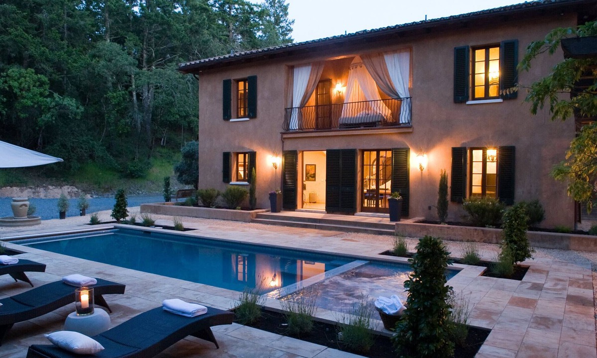 Glen Ellen House | Tuscan Wine Country Villa