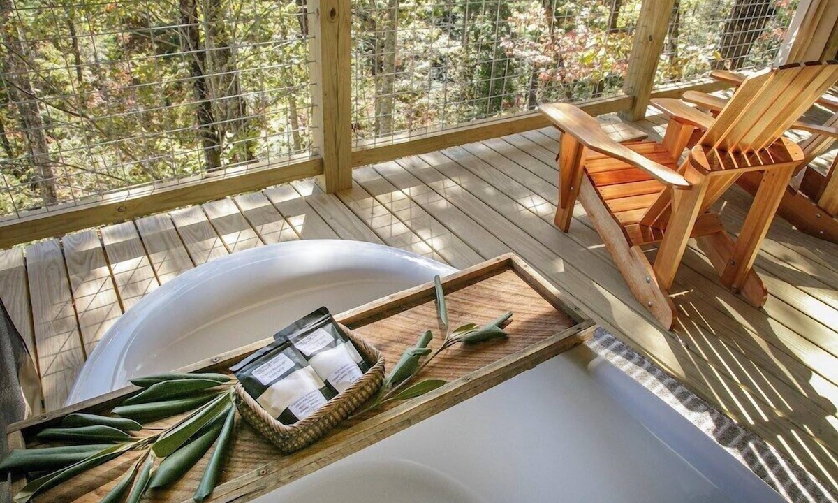 Zirconia House | Tuxedo Falls