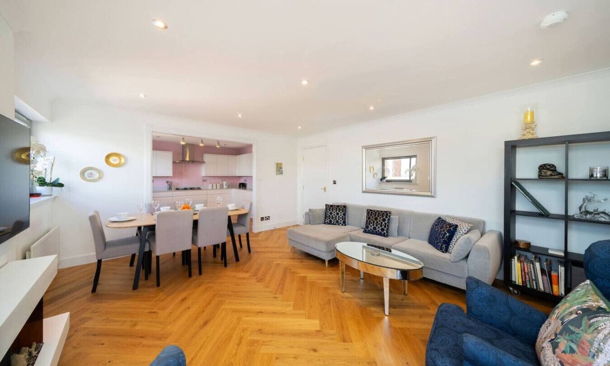 Dundee Apartment | Twin Bridges - Quayside Penthouse
