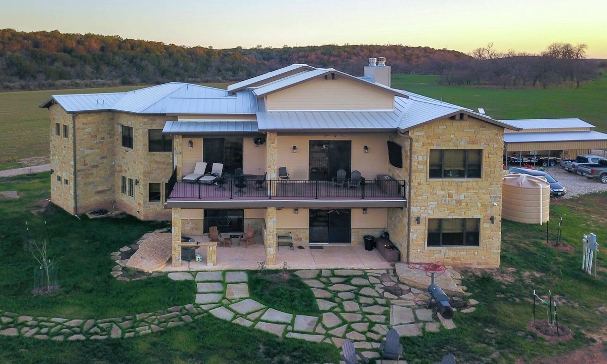 Goldthwaite House | Twin Hills River Ranch Elegant Goldthwaite Escape, sleeps 20+
