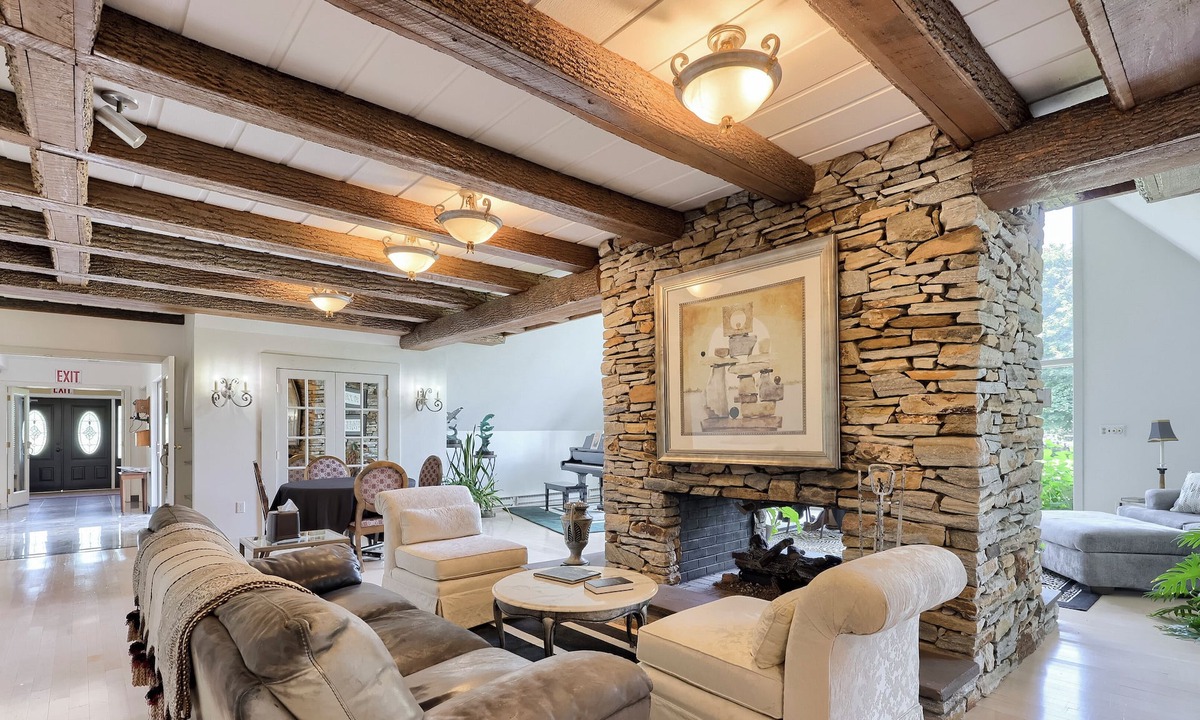 Ephrata Bed & Breakfast | Twin Pine Manor Bed & Breakfast