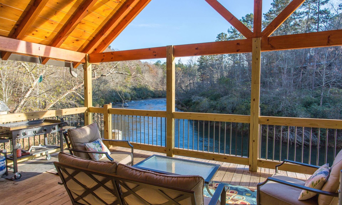 Ellijay Cabin | Twin Riverfront Lodges in Ellijay, GA - Hot Tub, Sleeps 14