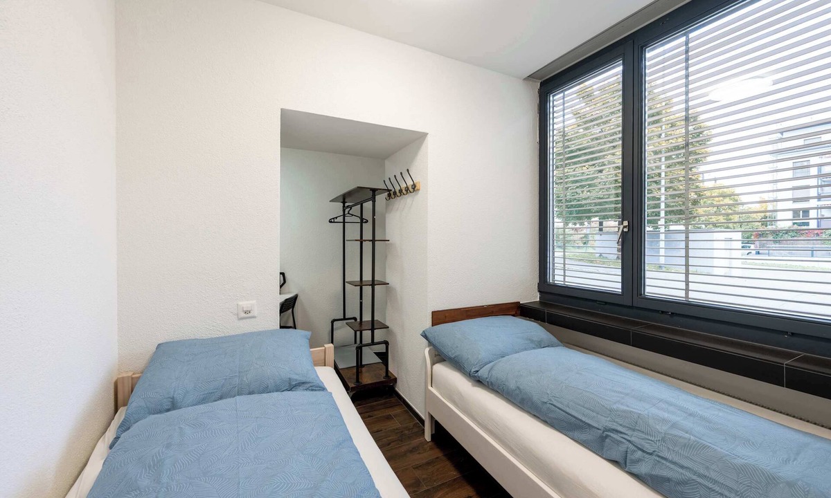 Kriens Apartment | Twin Room near Mount Pilatus – Lucerne City Stay