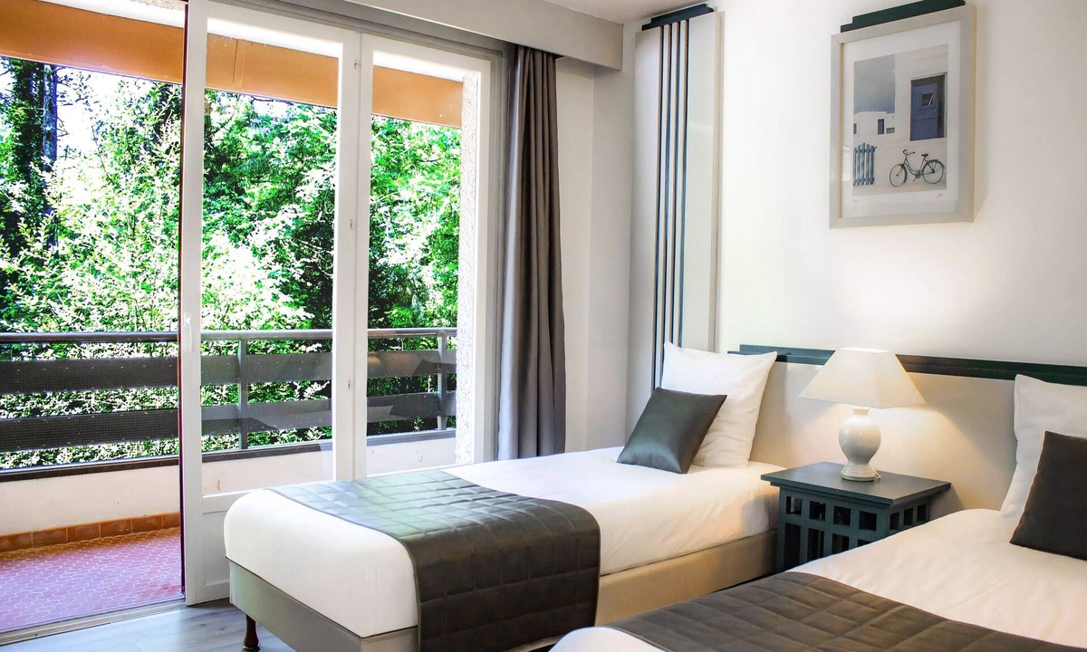 Capvern Apartment | Twin room with breakfast