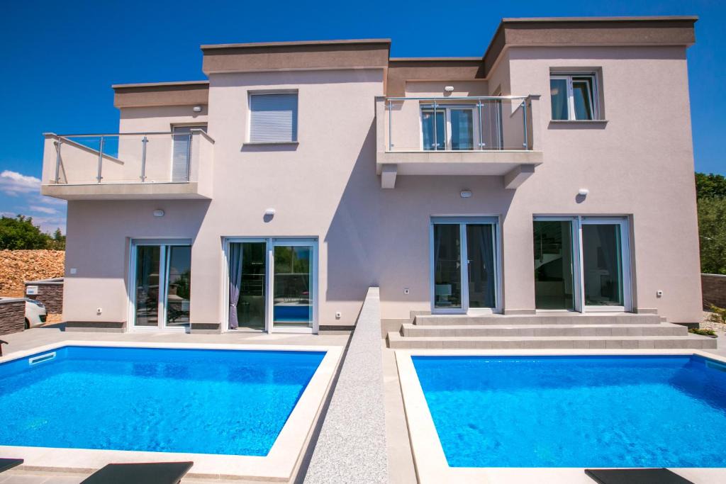Skrbcici Villa | Twin villa "Sabine"