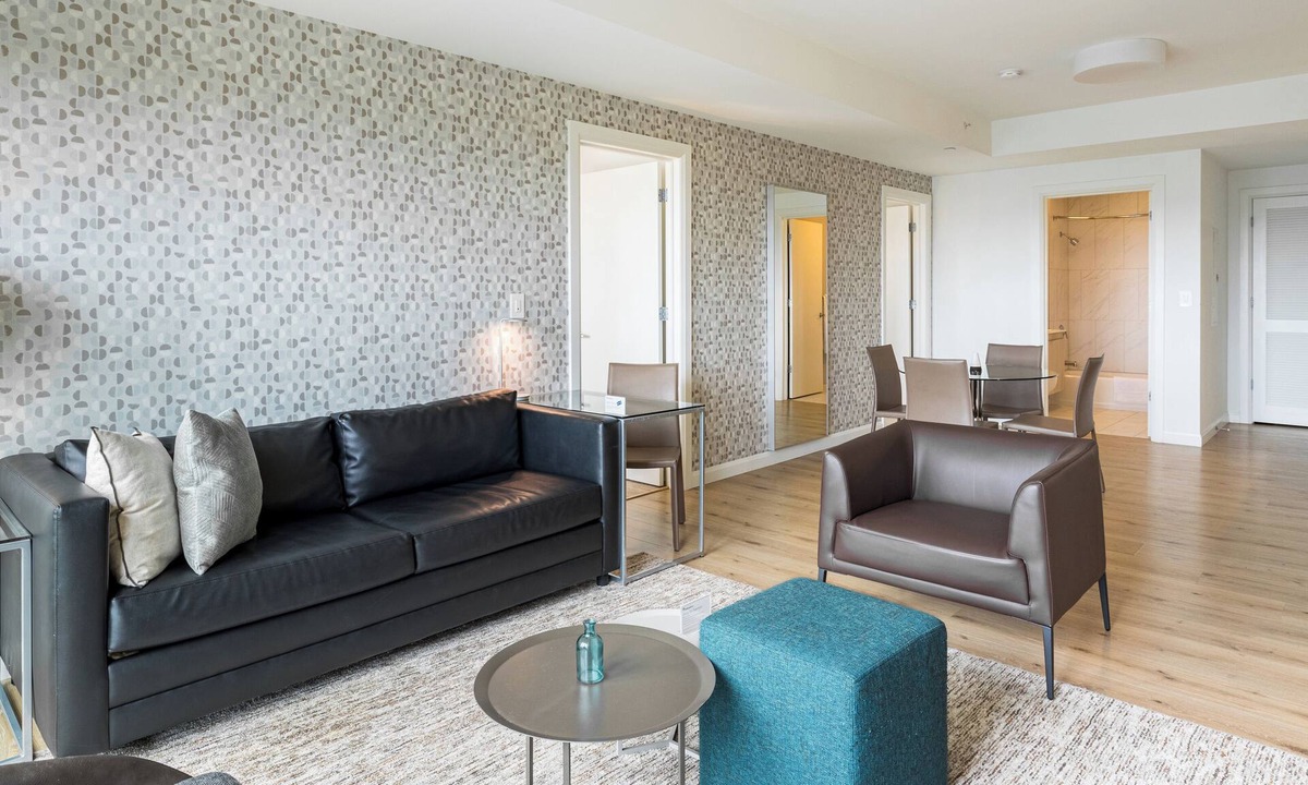 West Fens Apartment | Two-Bed, Two-Bath Apartment In the Fenway District