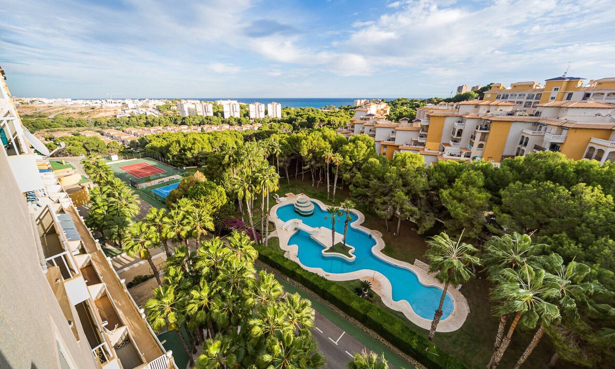 Dehesa de Campoamor Apartment | Two bedroom apartment in Orihuela!