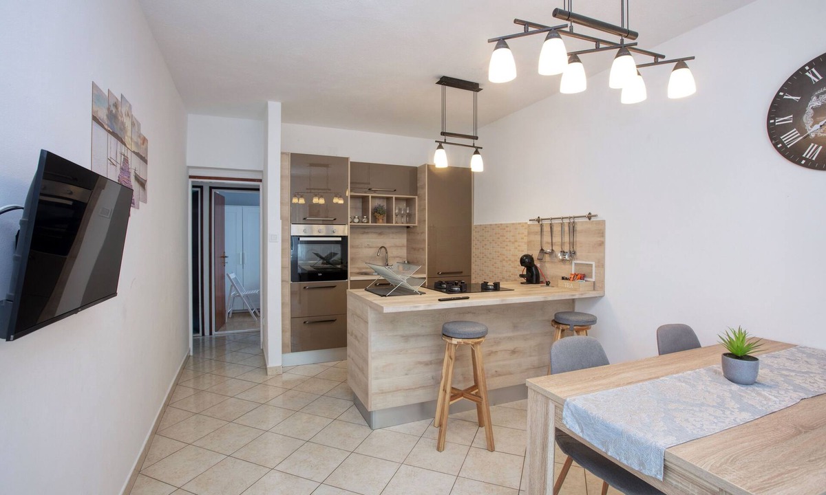 Rogoznica Apartment | Two bedroom apartment with terrace Rogoznica (A-10268-a)