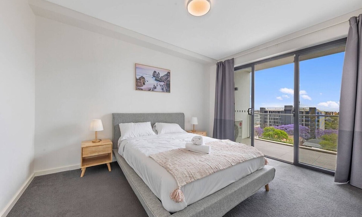 Homebush Apartment | Two bedroom apartment with Parking