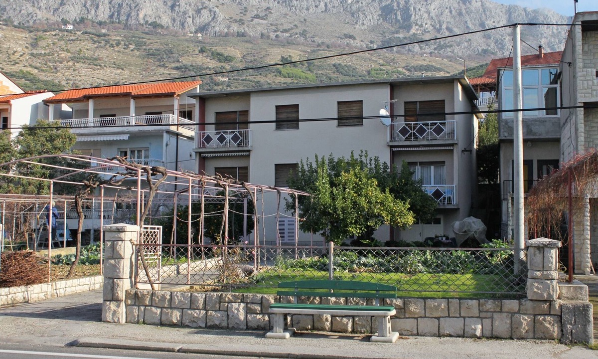 Jesenice Apartment | Two bedroom apartment with balcony Sumpetar, Omiš (A-5983-a)