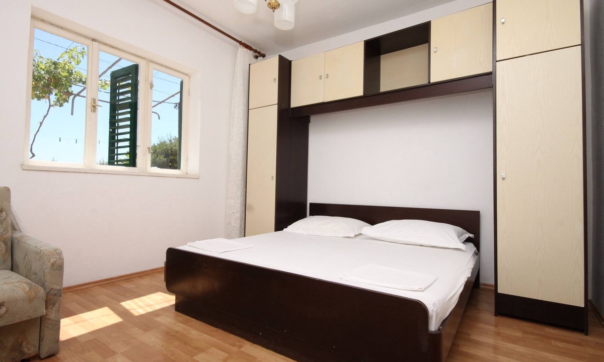 Veliko Brdo Apartment | Two bedroom apartment with terrace and sea view Makarska (A-6791-b)