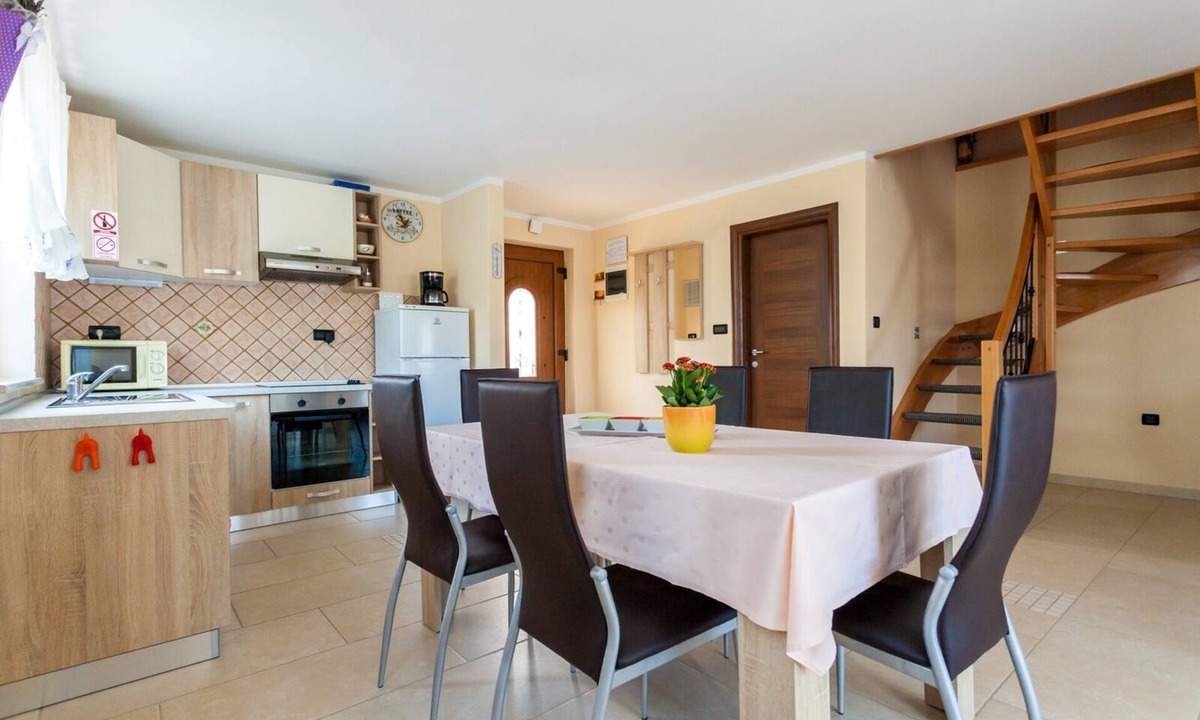 Porat Apartment | Two bedroom apartment with terrace Porat, Krk (A-19272-a)