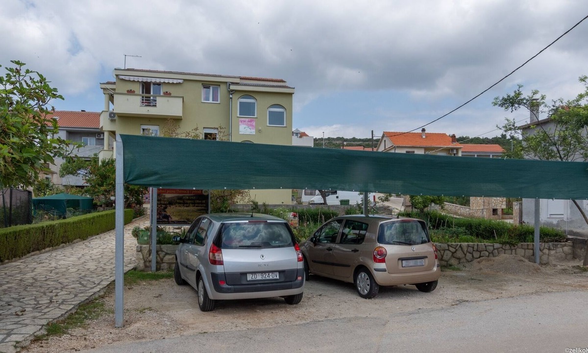 Posedarje Apartment | Two bedroom apartment with terrace and sea view Posedarje, Novigrad (A-6190-a)