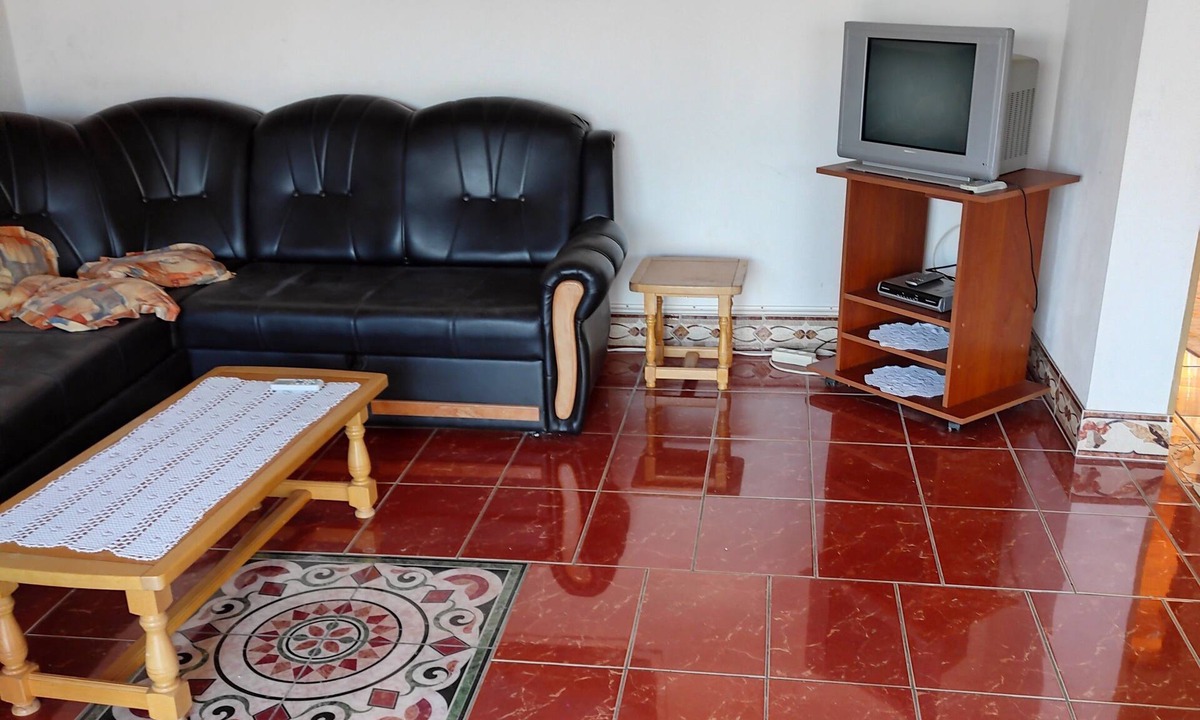 Pridraga Apartment | Two bedroom apartment with balcony and sea view Pridraga - Cuskijaš, Novigrad (A-24025-a)