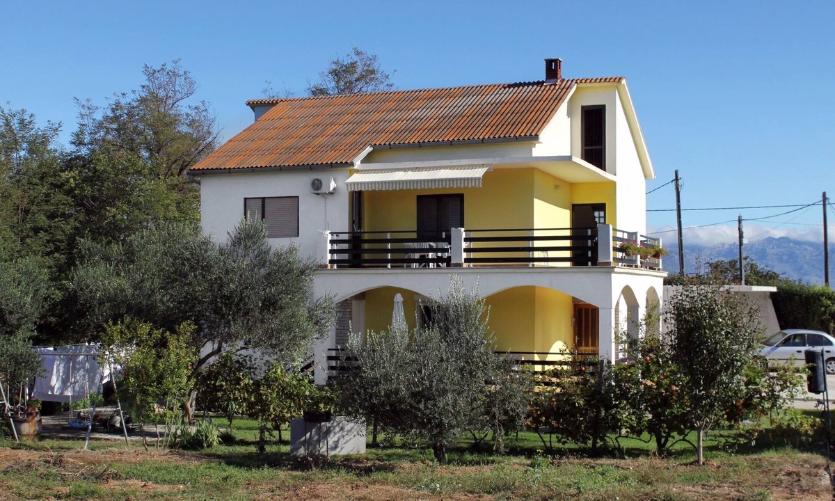 Privlaka Apartment | Two bedroom apartment with balcony Privlaka, Zadar (A-667-c)