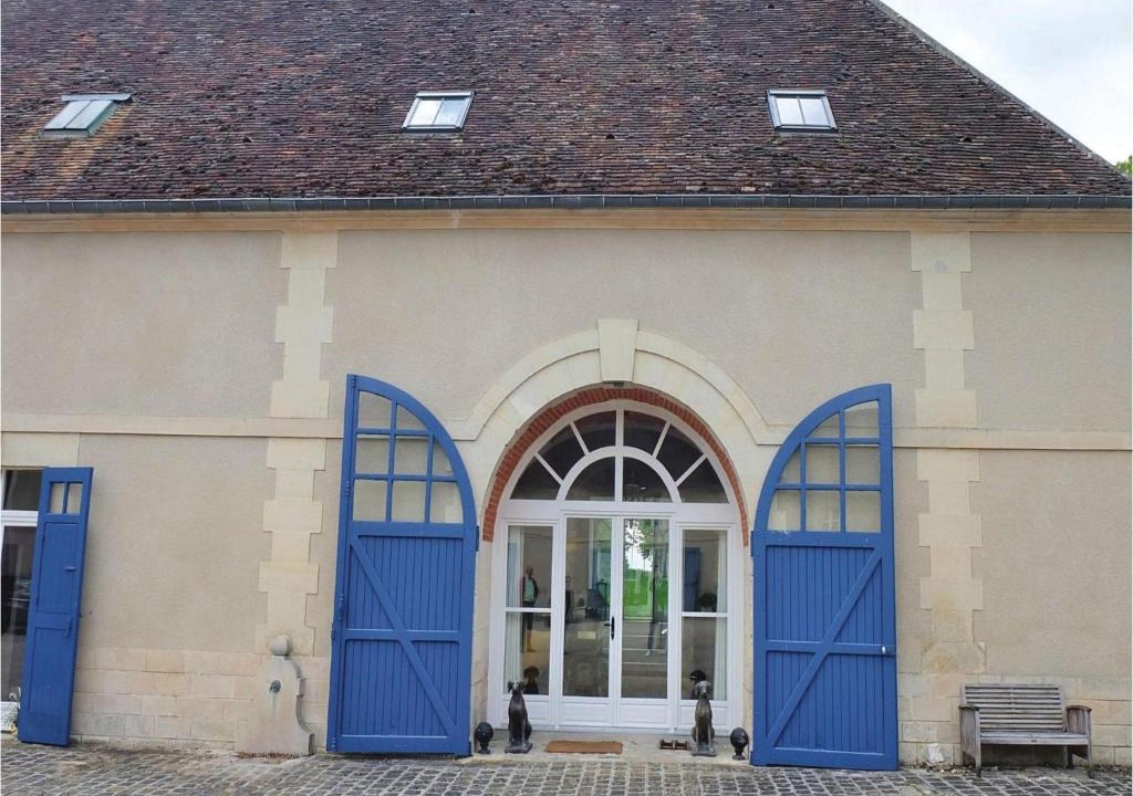 Ocquerre Apartment | Two-Bedroom Apartment in Ocquerre