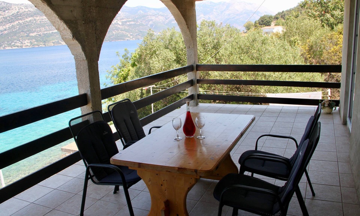 Kneza Apartment | Two bedroom apartment near beach Kneža, Korčula (A-9166-a)