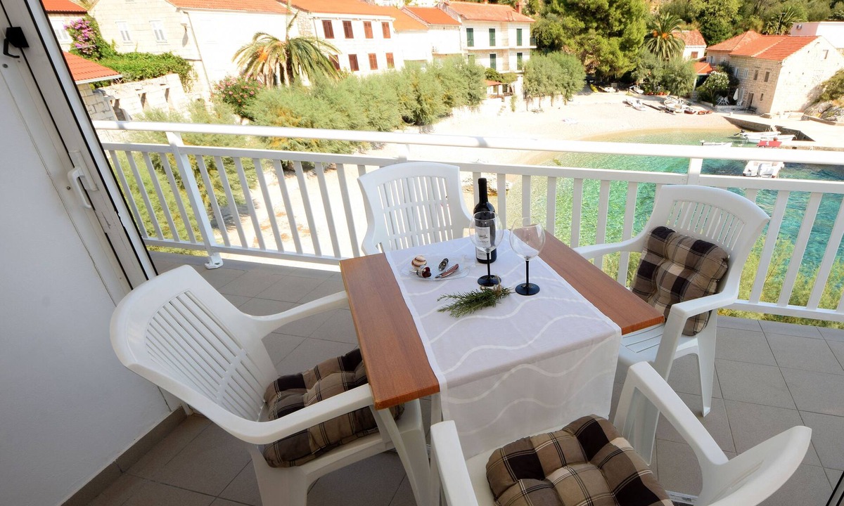 Podobuce Apartment | Two bedroom apartment near beach Podobuče, Pelješac (A-631-b)
