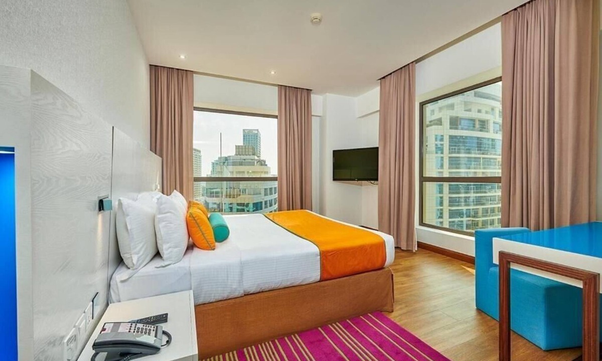 Jumeirah Beach Residence Hotel | Two Bedroom Apartment Near British Orchid Nursery By Luxury Bookings