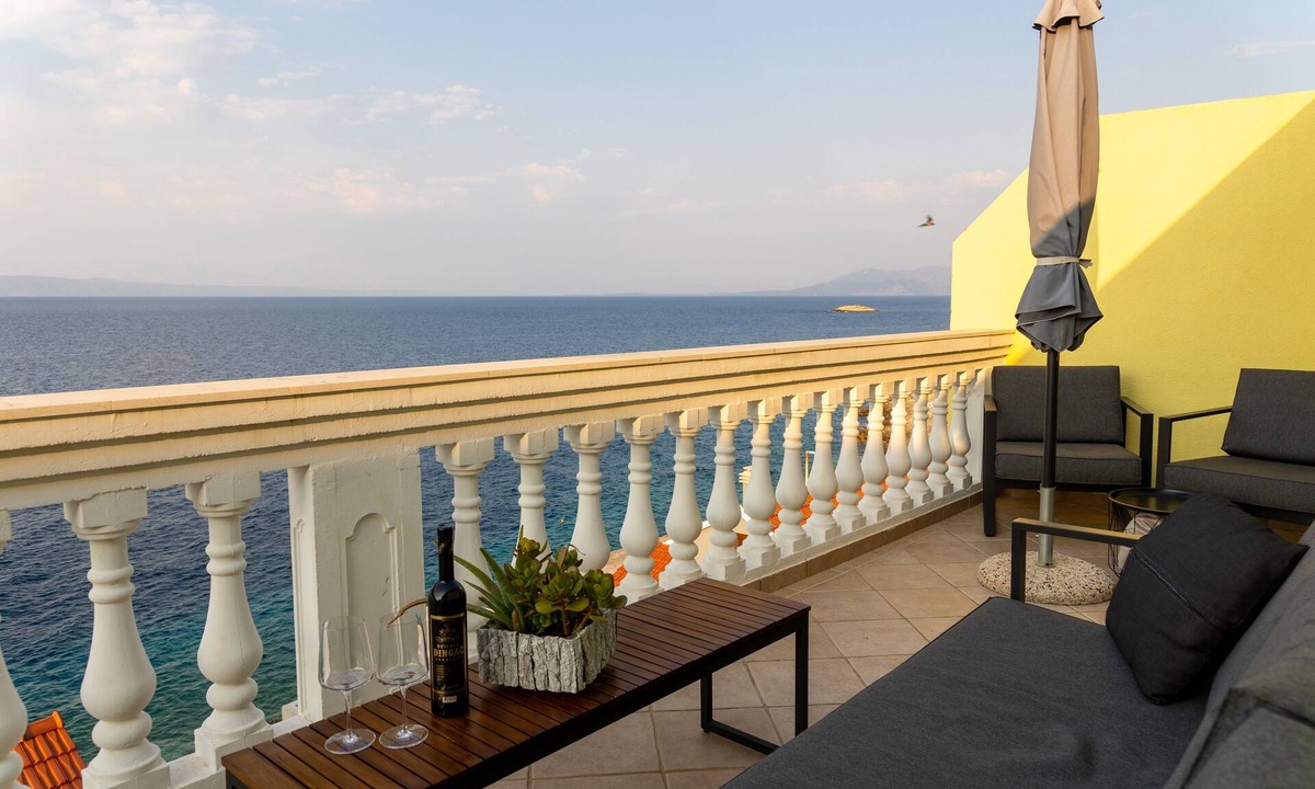Prigradica Apartment | Two bedroom apartment near beach Prigradica, Korčula (A-544-c)