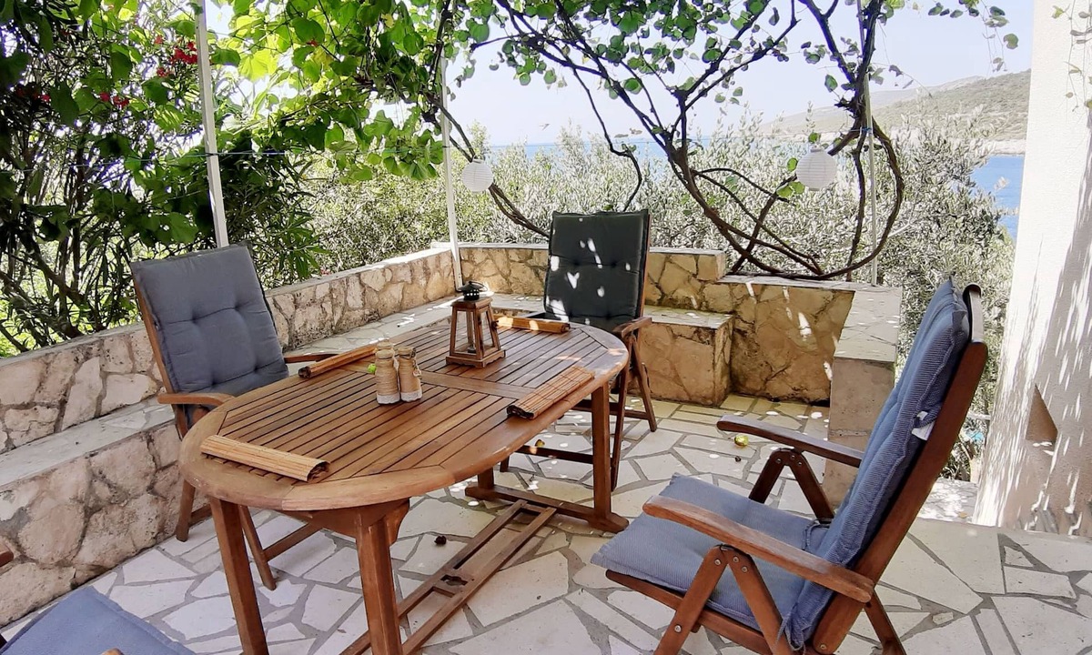 Zavalatica Apartment | Two bedroom apartment near beach Zavalatica, Korčula (A-189-b)