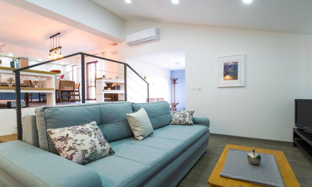 Golubici Apartment | Two Bedroom Apartment with Terrace