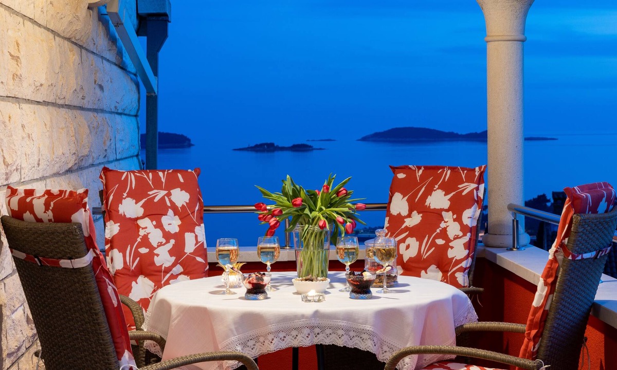 Brasina Apartment | Two bedroom apartment with terrace and sea view Mlini (Dubrovnik) (A-8566-b)