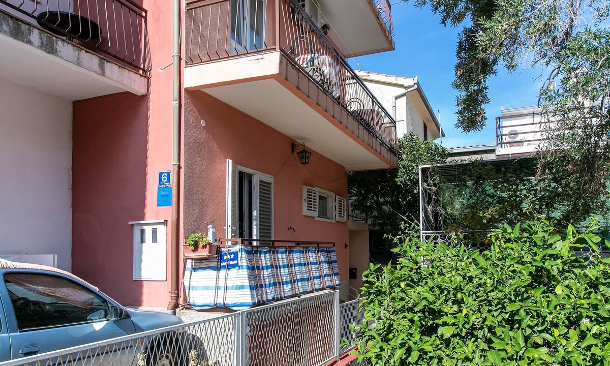 Podaca Apartment | Two bedroom apartment with balcony Podaca (Makarska) (A-313-a)