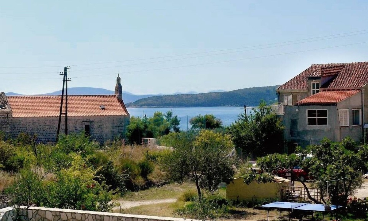 Slano Apartment | Two bedroom apartment with terrace and sea view Slano, Dubrovnik (A-3184-b)