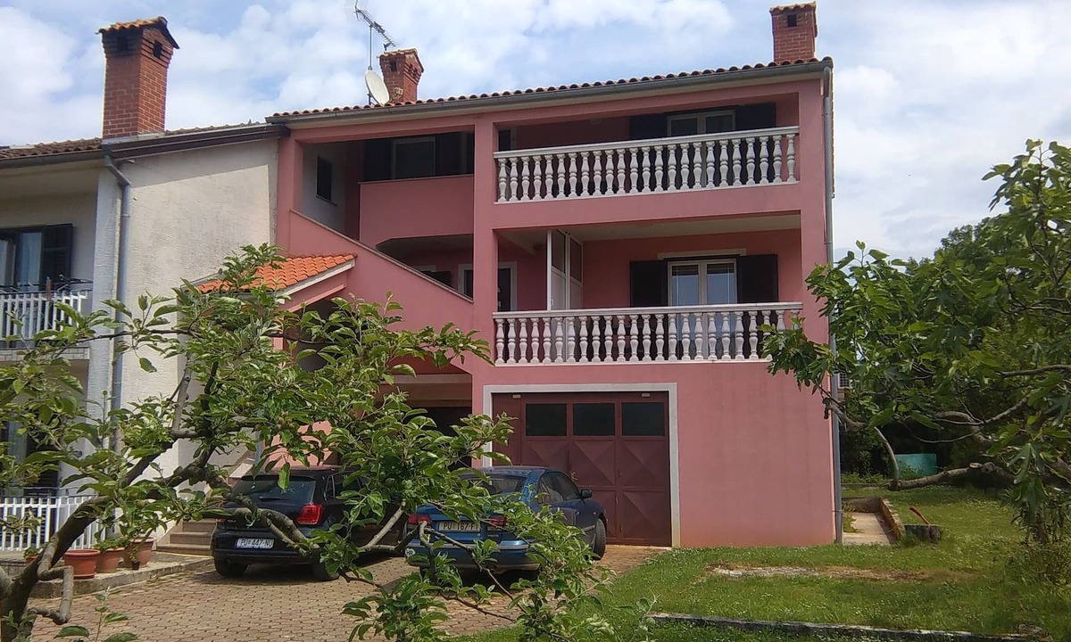 Flengi Apartment | Two bedroom apartment with terrace Flengi, Poreč (A-15395-a)